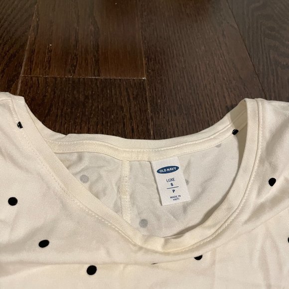 Old Navy Ultra Soft White Tank With Black Polka Dots - Picture 2 of 4